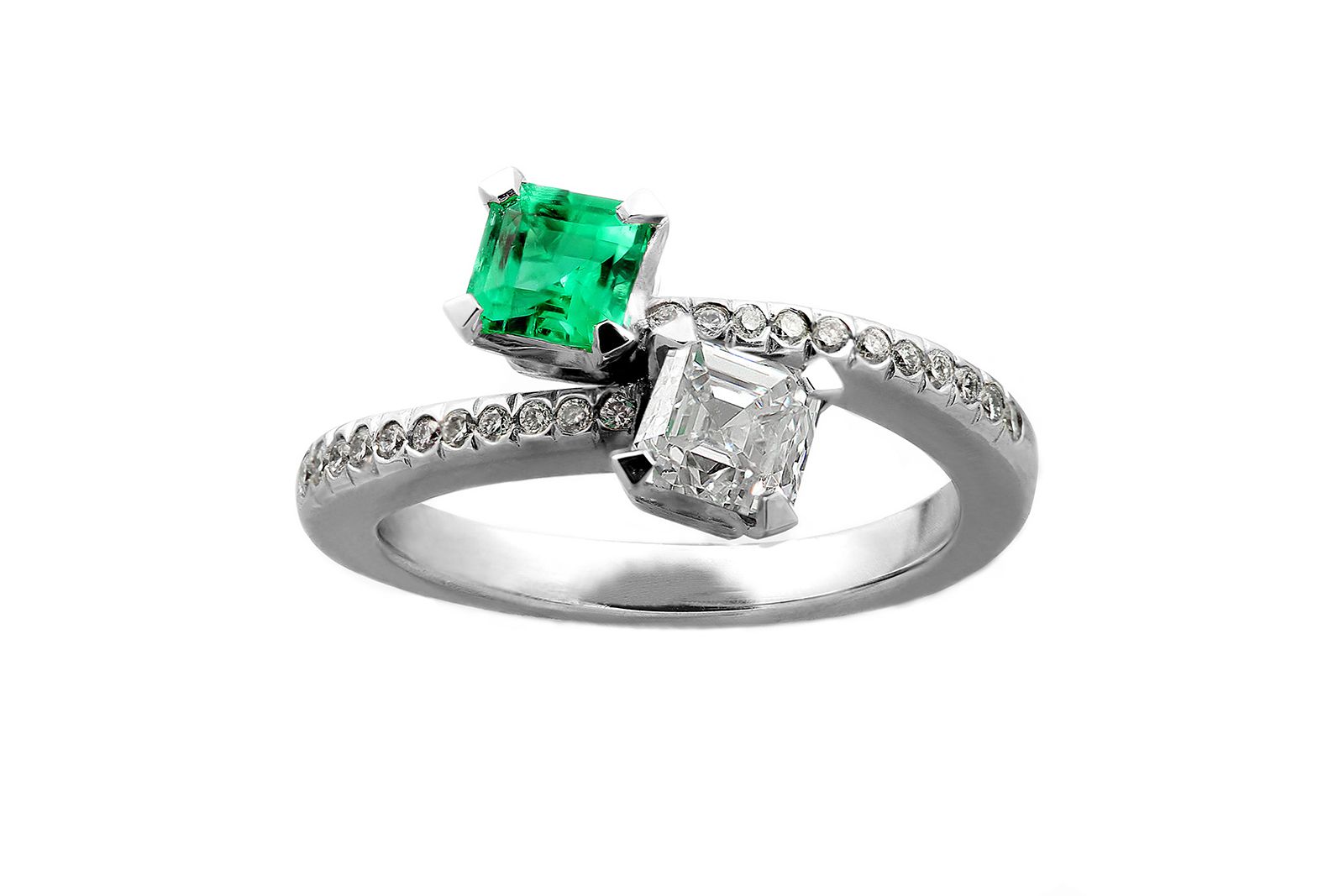  Origin31 emerald and diamond Toi & Moi ring