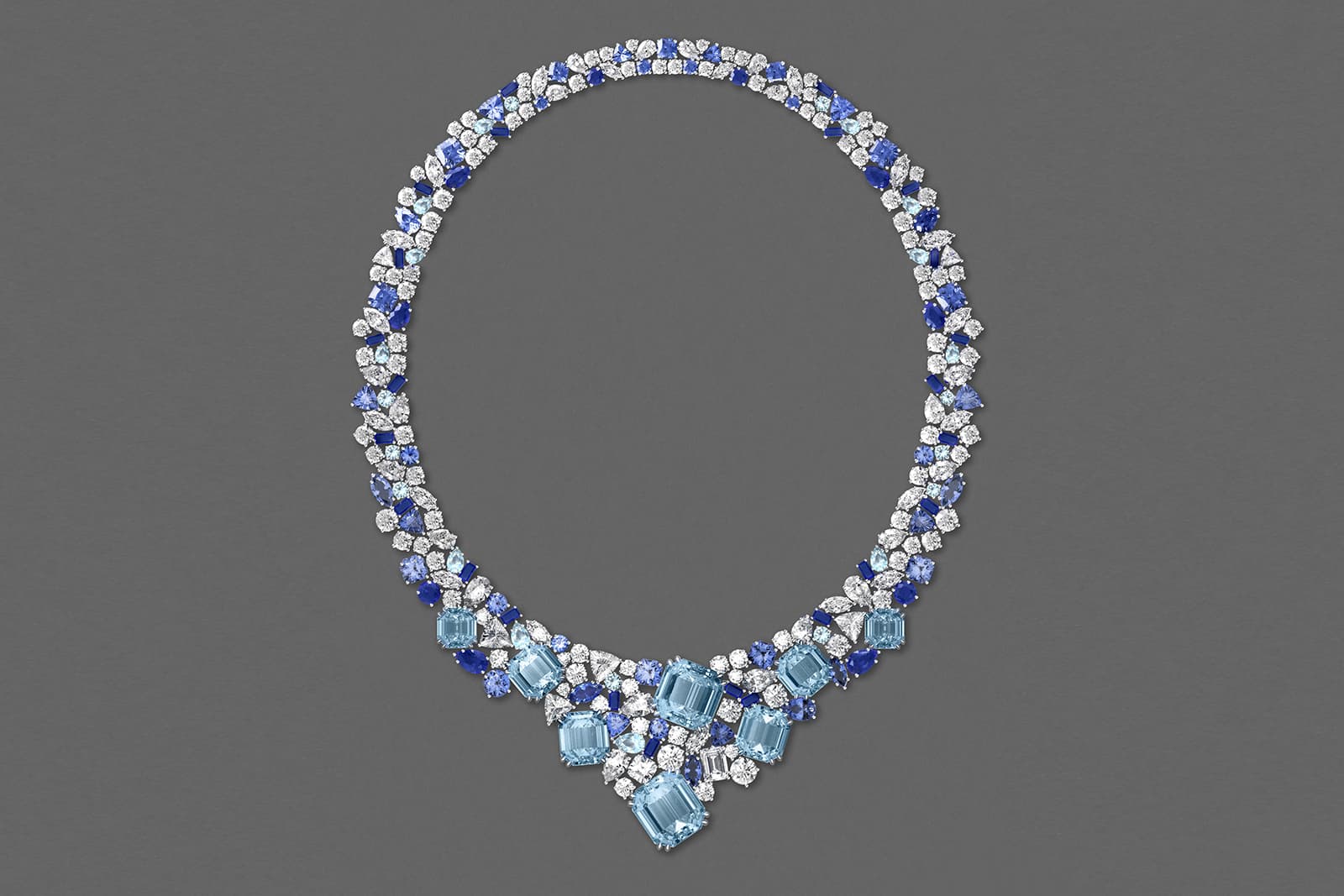  Rendering of the Harry Winston aquamarine, sapphire, diamond and white gold Santorini necklace from the Majestic Escapes High Jewellery collection 