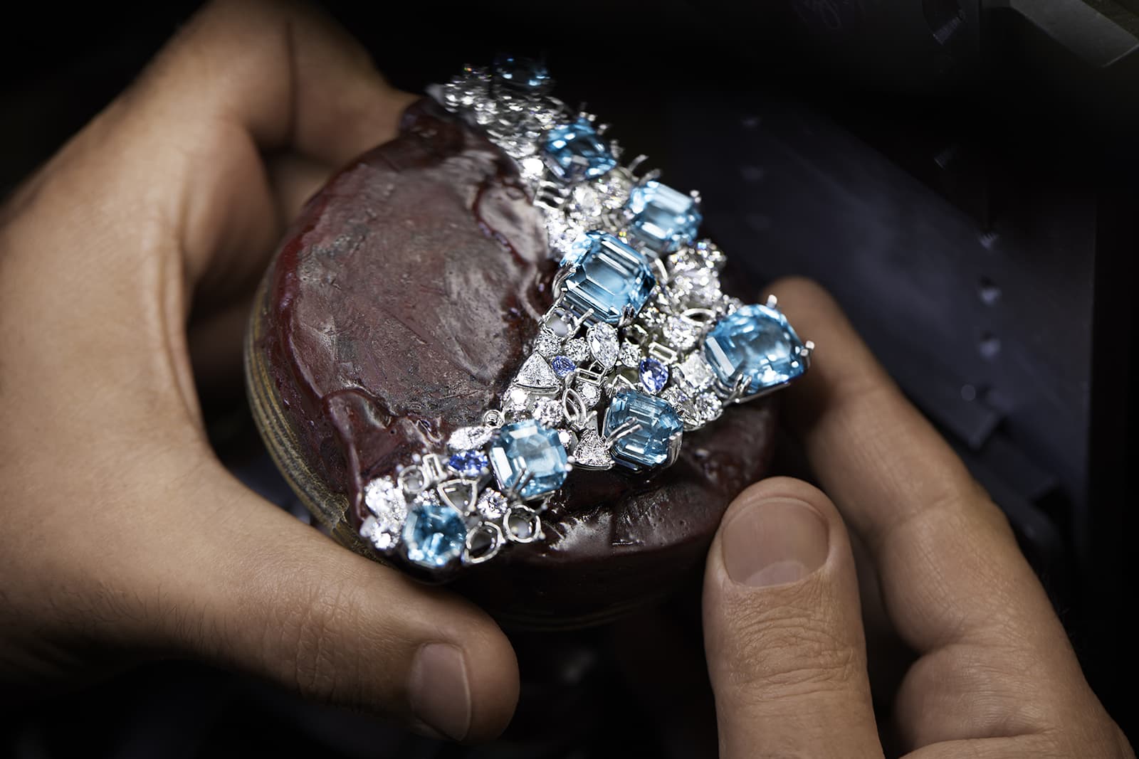 Making of the Harry Winston aquamarine, sapphire, diamond and white gold Santorini necklace from the Majestic Escapes High Jewellery collection 