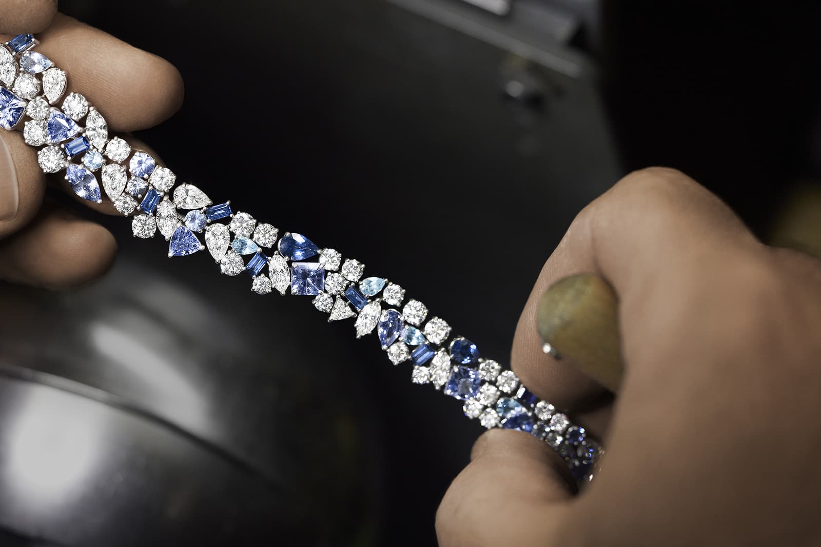  Making of the Harry Winston aquamarine, sapphire, diamond and white gold Santorini necklace from the Majestic Escapes High Jewellery collection 