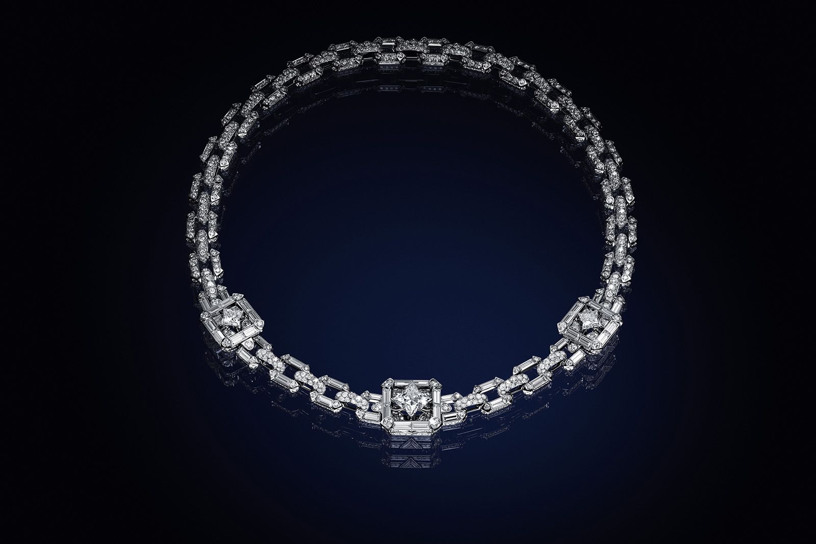 Louis Vuitton Bravery II High Jewellery Mini Malle necklace in white gold with three LV Monogram Star-cut diamonds for 5.36 carats, 68 custom-cut diamonds for 8.74 carats and 1245 brilliant-cut diamonds for 21.27 carats