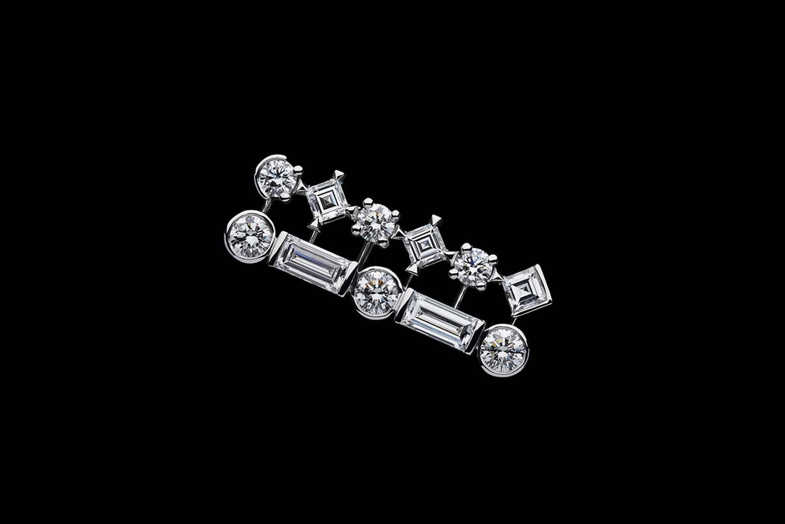  Fancy-cut diamond cufflinks from the Dior Joaillerie Galons Dior High Jewellery Collection