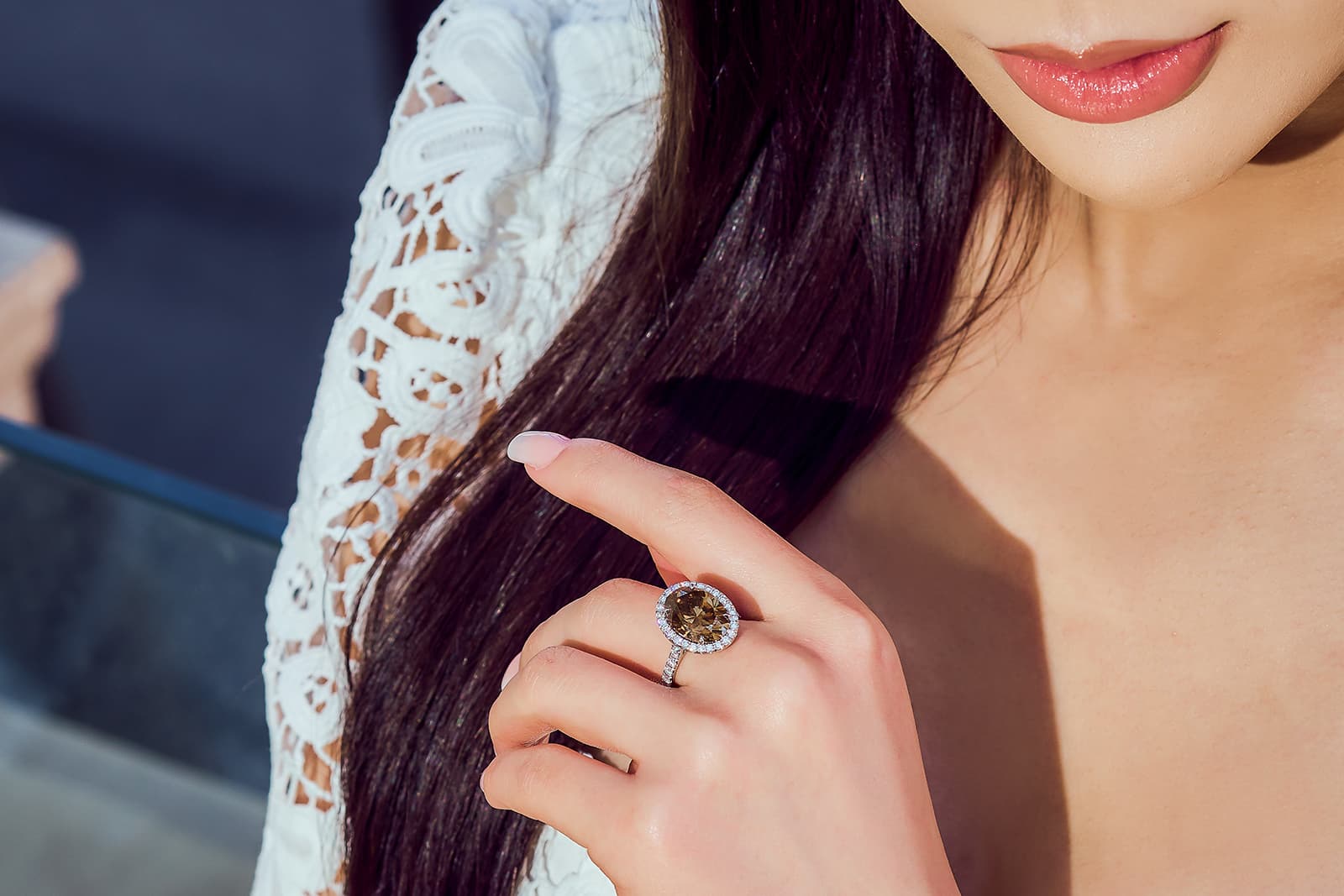  Model wearing Stephen Silver platinum, brown diamond and white diamond ring