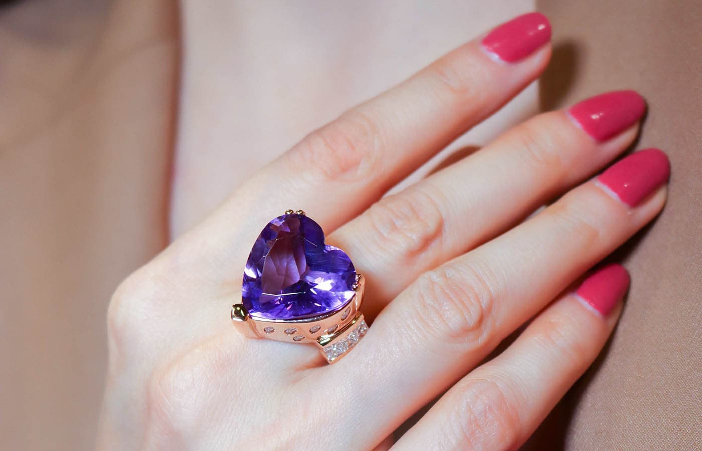 De' Lazzari-Oro Addosso heart-shaped amethyst cocktail ring with diamonds in rose gold