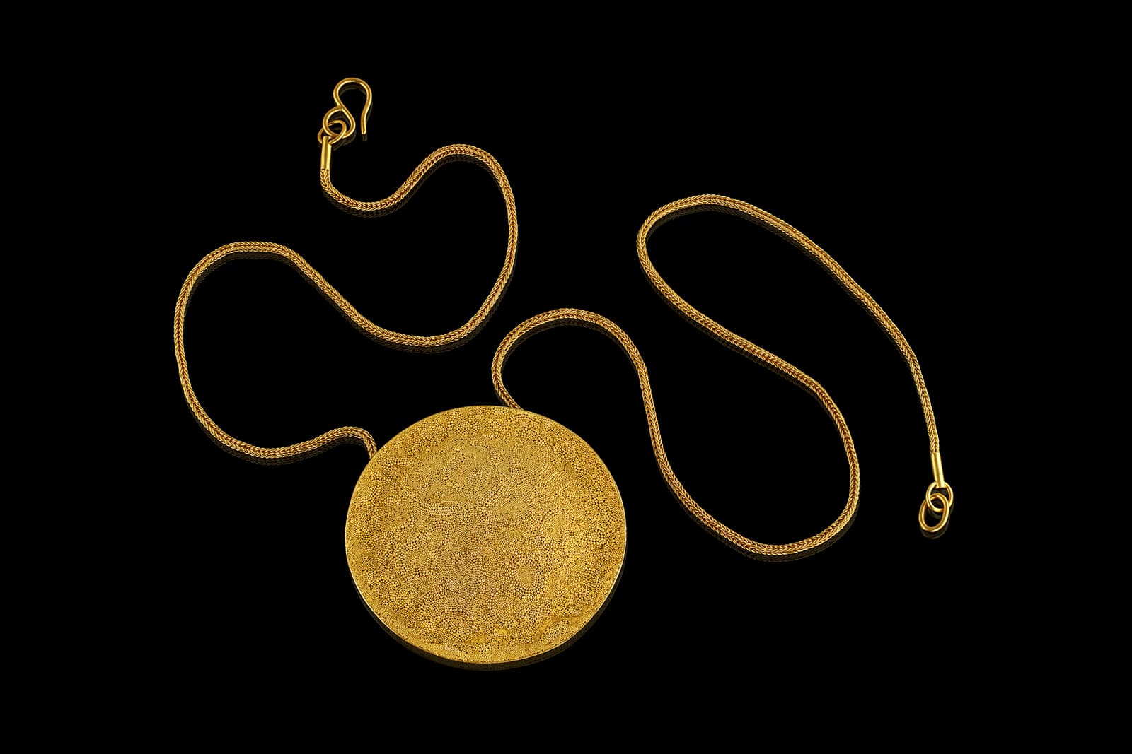  Loren Nicole gold pendant necklace from the Vessels Made Wearable collection 