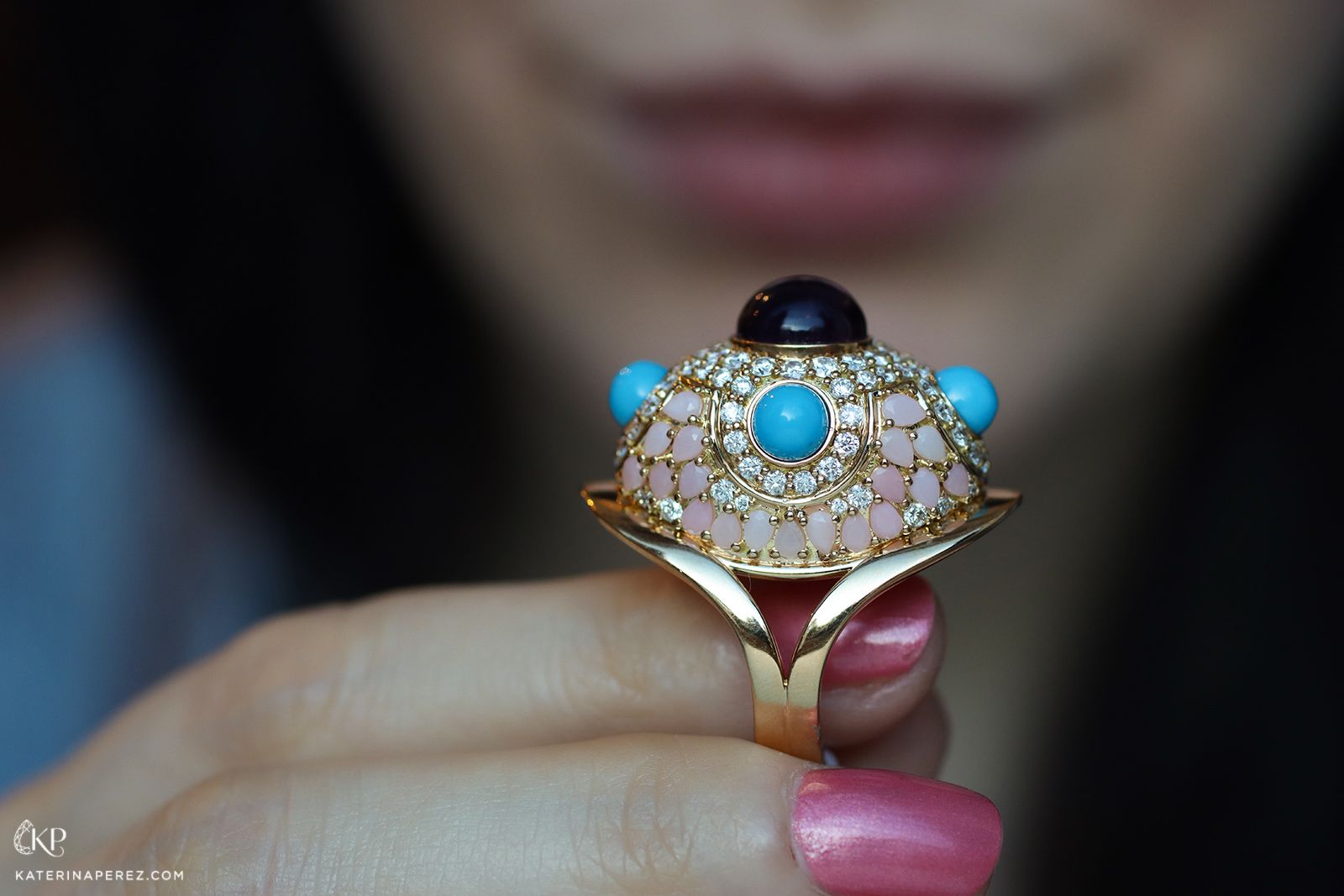  TOKTAM Qajar ring with cabochon gemstones from the Majestic collection