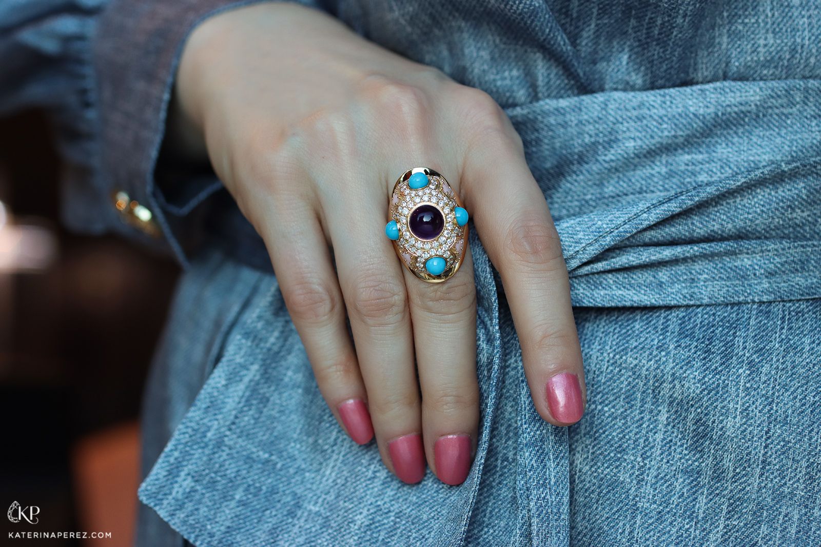 TOKTAM Qajar ring with cabochon turquoises from the Majestic collection