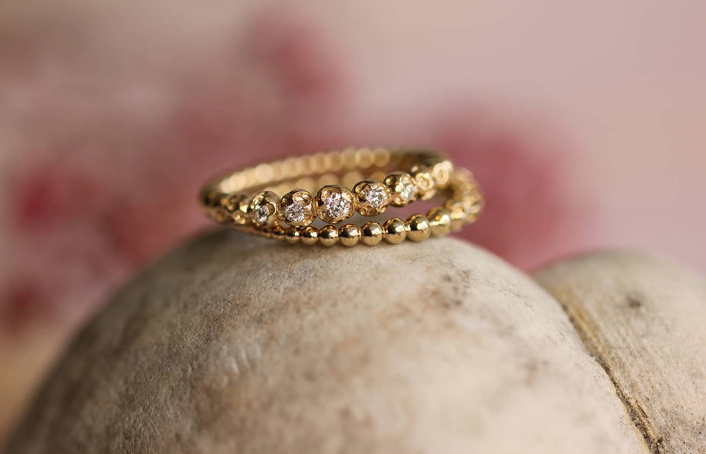   Judith Peterhoff 9k yellow gold and diamond Vitium ring