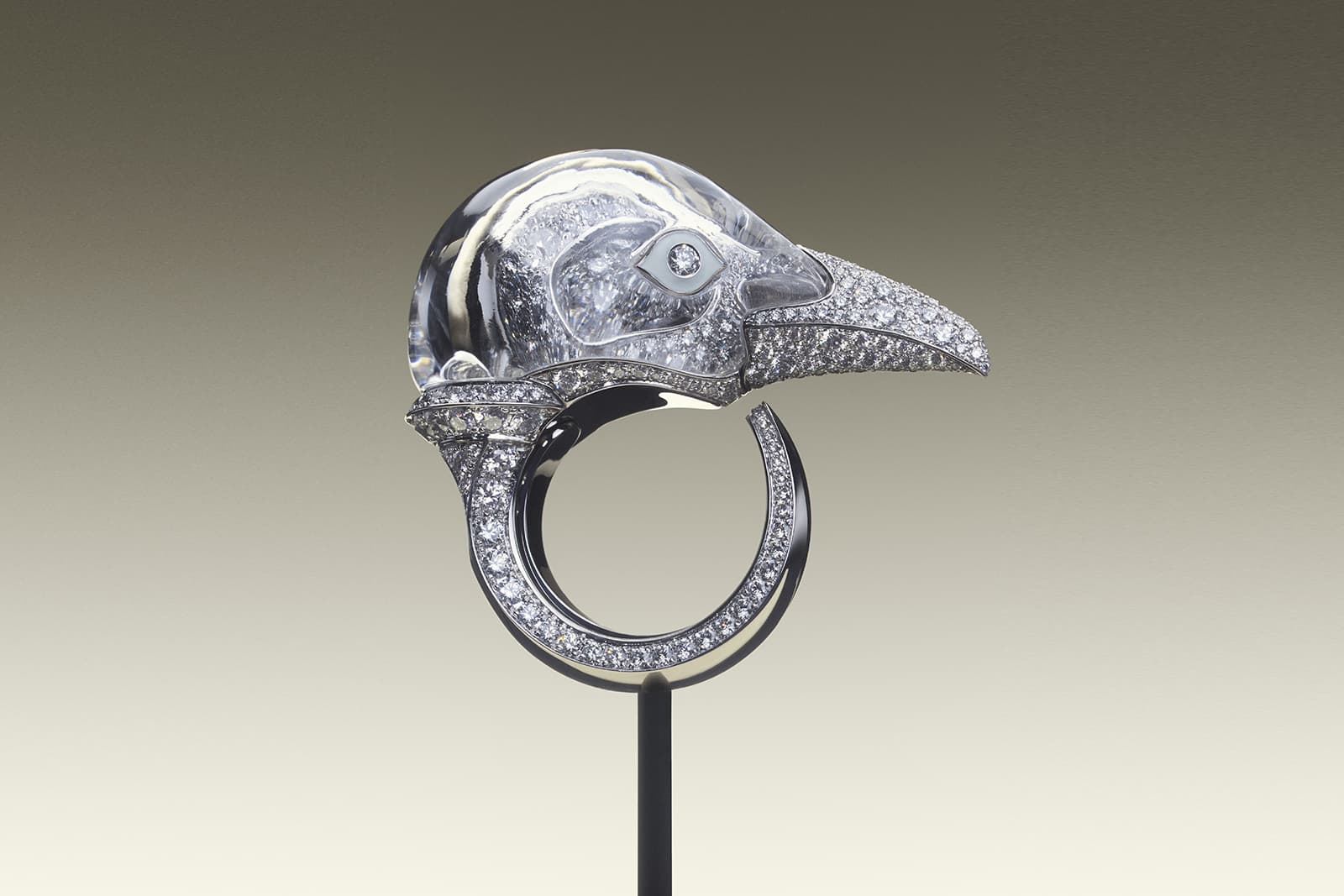  Boucheron diamond, rock crystal, lacquer and white gold Pie ring from the Carte Blanche Ailleurs High Jewellery collection