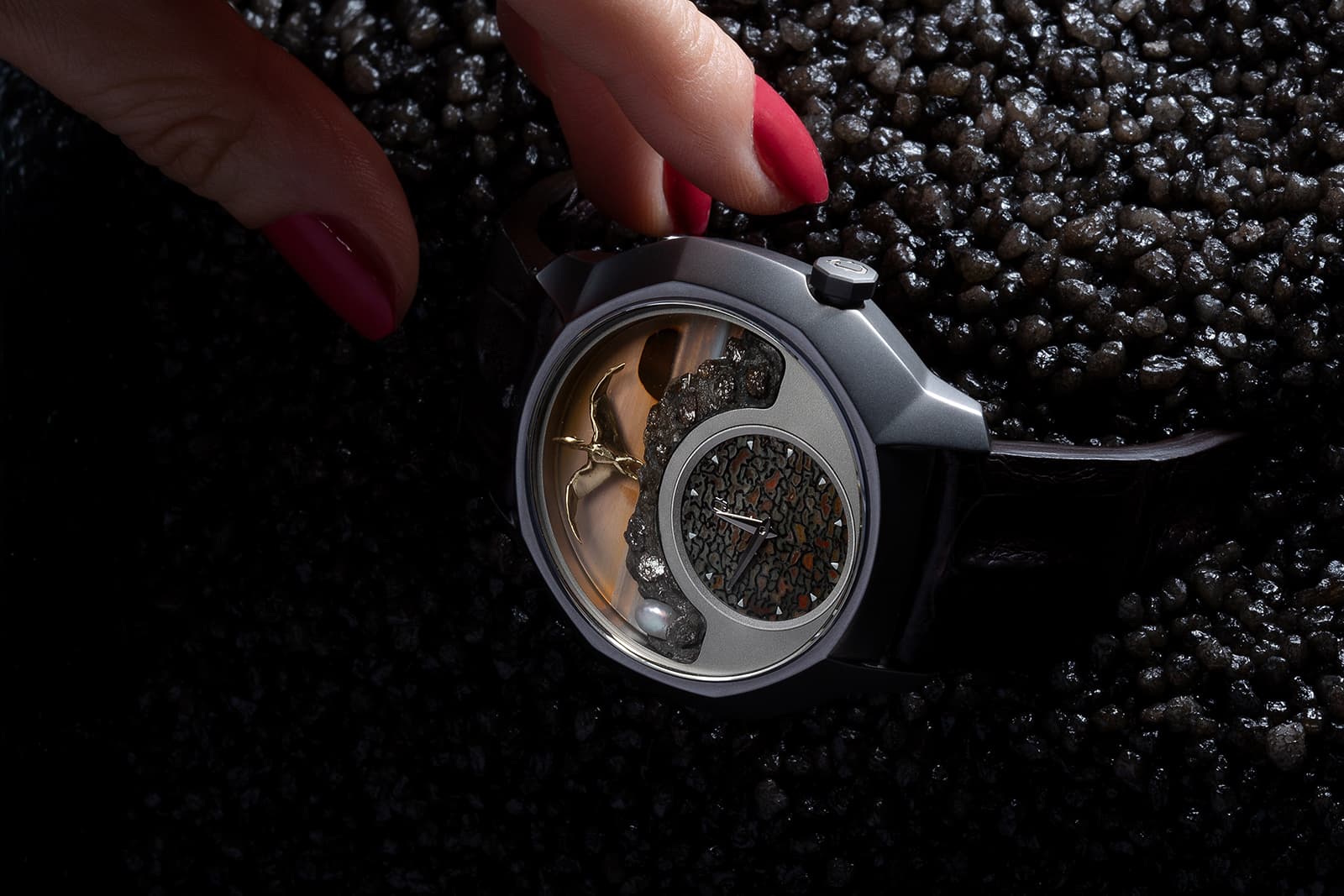  A closer look at the Qannati Objet d'Art Jurassic Quantum timepiece with a titanium case