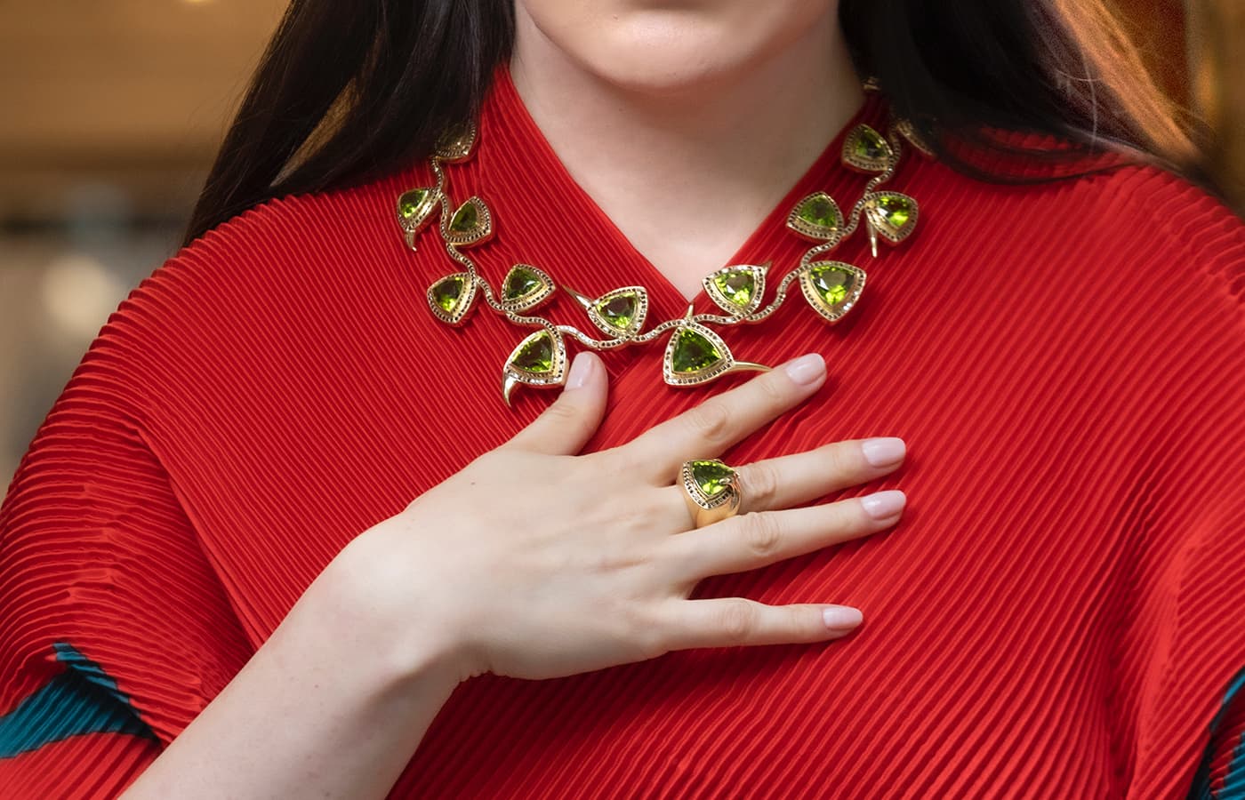  The Thorns necklace and matching ring by Nathalie Knauf Jewels, set with trillion-cut peridot gemstones