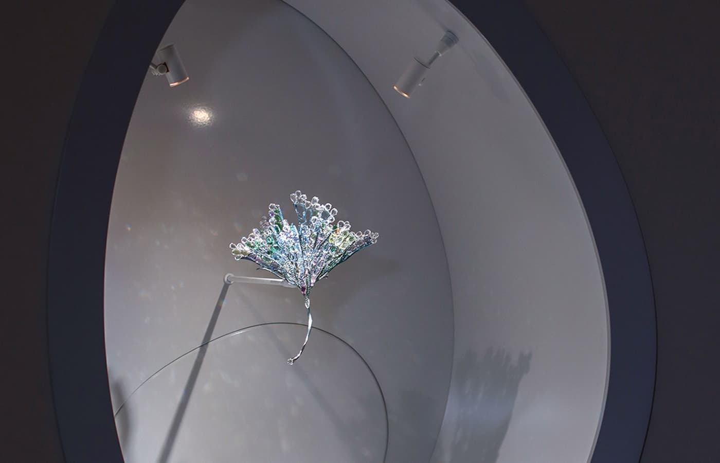  Feng J ‘Ginkgo Leaf of Impressionism’ brooch at La Biennale Paris 2022