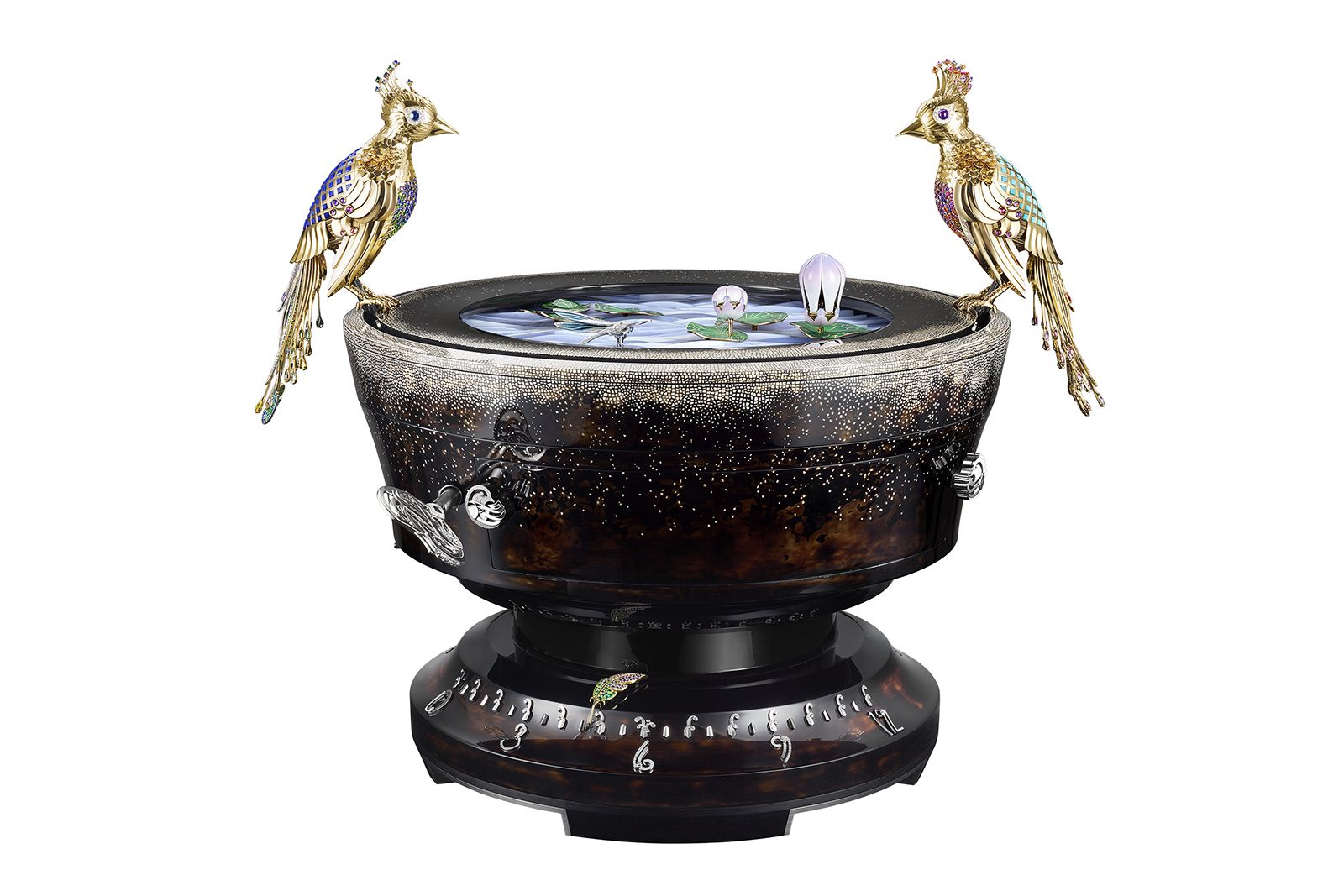 Van Cleef & Arpels Fontaine Aux Oiseaux automaton in yellow, white and rose gold, vegetal lacquer, eggshell marquetry, ebony, emeralds, tsavorites, diamonds, goat leather, chalcedony, rock crystal, sapphires, lapis lazuli, mandarin garnets, amethysts, turquoise, mother-of-pearl and plique-à-jour enamel