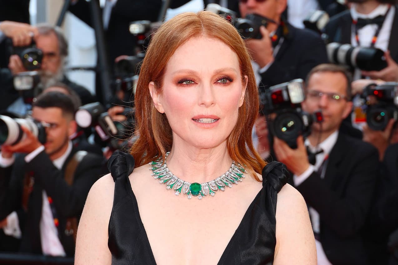 Julianne Moore wearing the Bugari Tribute to Paris necklace at the Cannes Film Festival 2022
