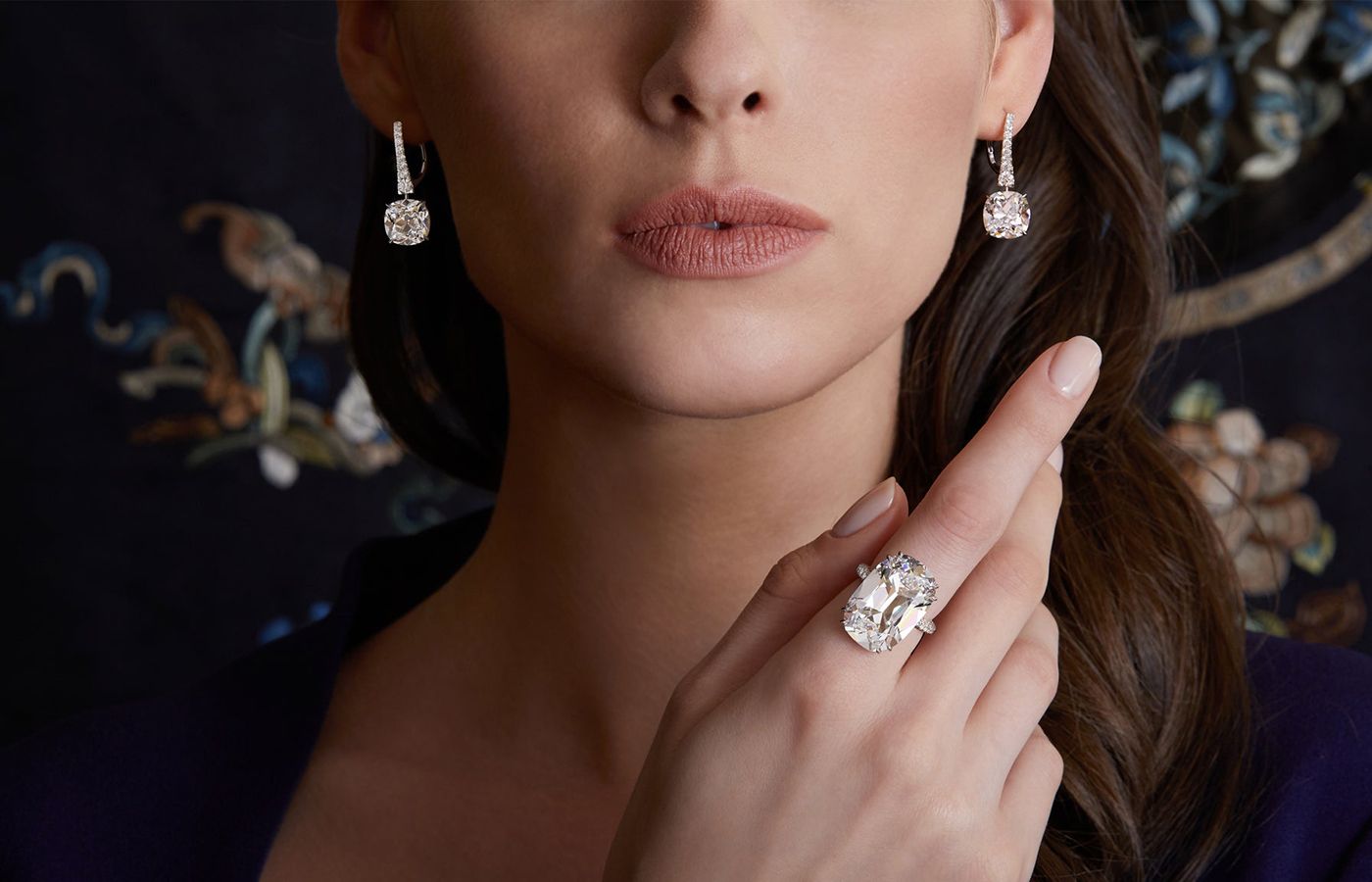  Model wearing a Ronald Abram diamond jewellery suite