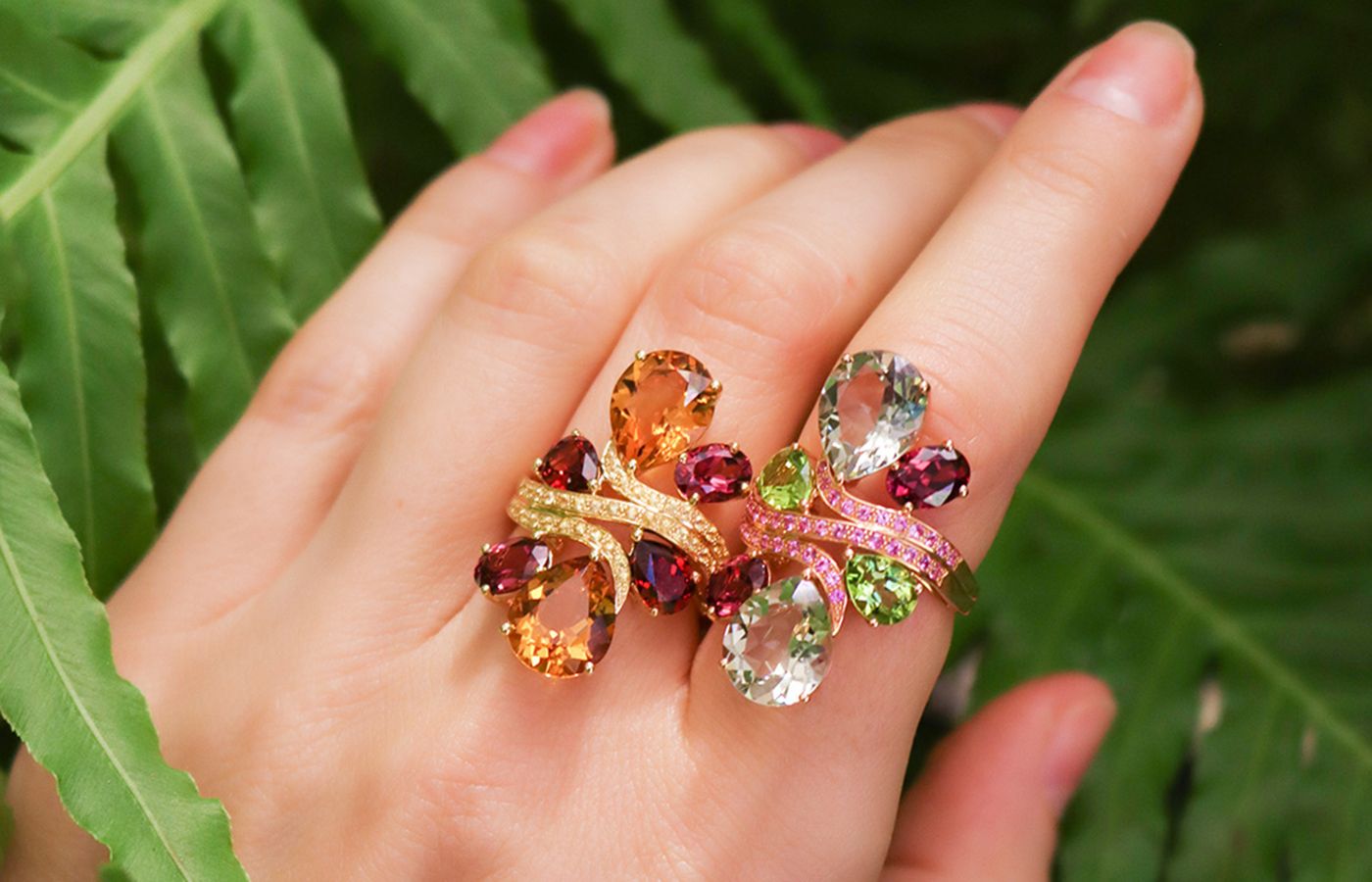  Katerina Perez wearing two Isabelle Langlois Batik collection rings in yellow gold and precious gemstones