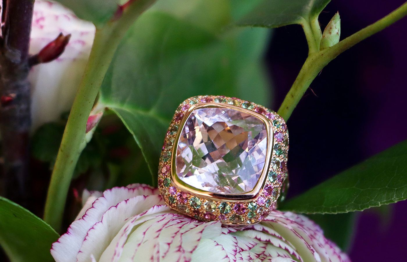   Isabelle Langlois Emotion Cushion ring in yellow gold and coloured gemstones