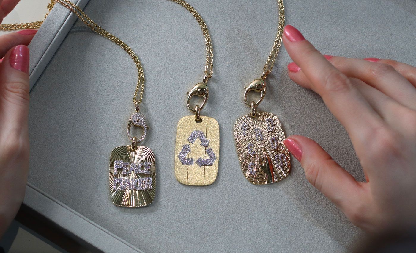  AWKN1 yellow gold and diamond necklaces
