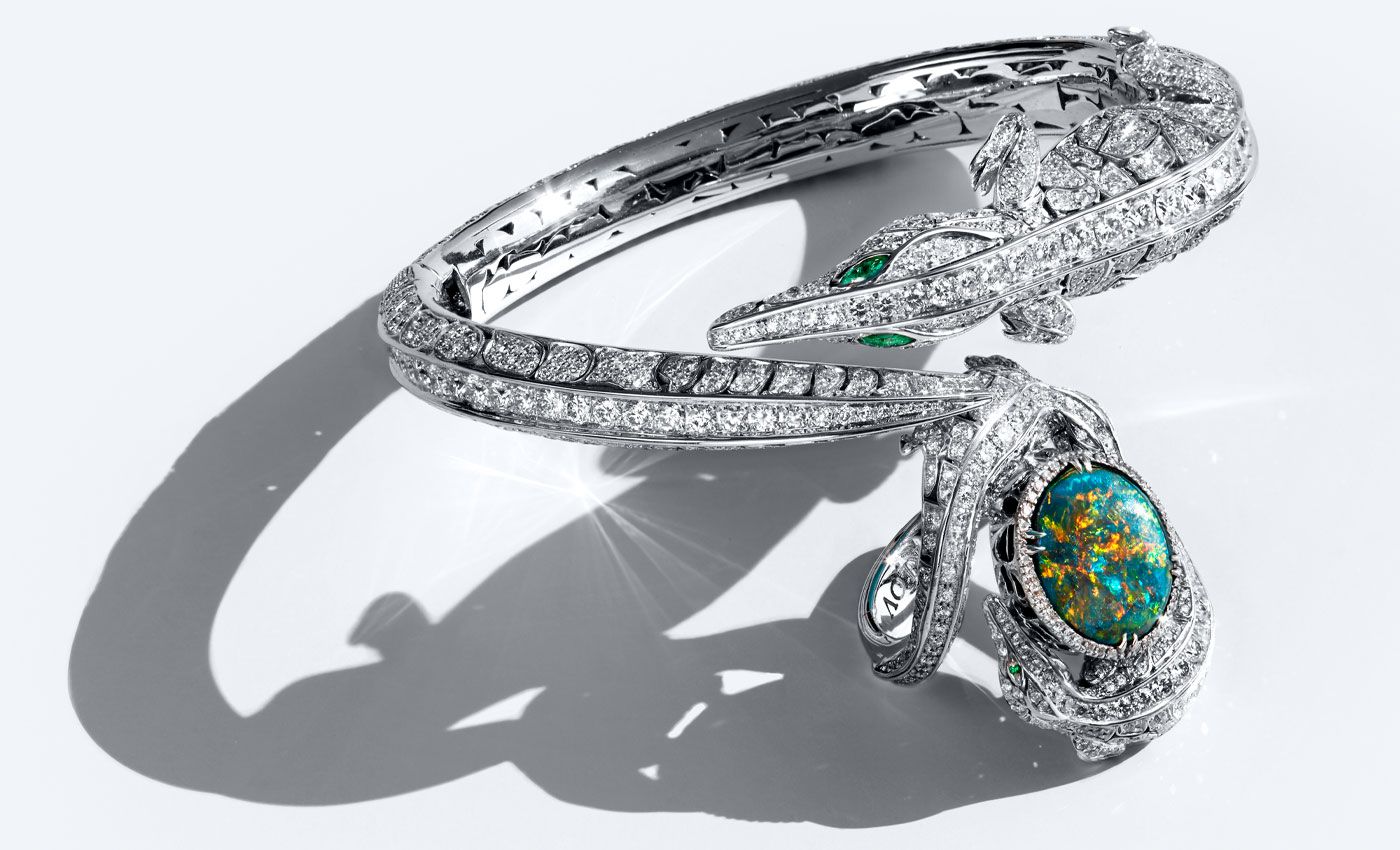 Orlov Croco Dream ring in white gold, emerald, diamond and opal