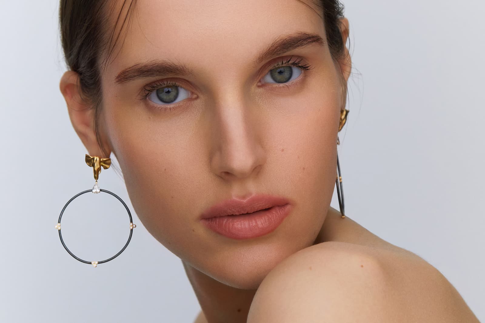 Mazarin Elephant Loop earrings in gold, darkened silver and diamond from the Elephant collection