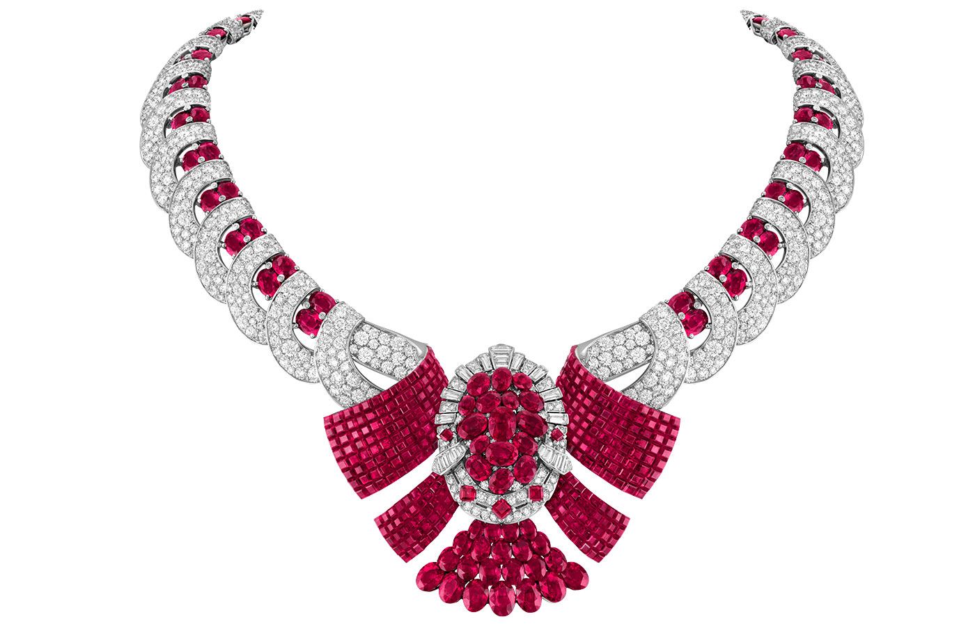  Van CLeef & Arpels Atours Mystérieux Transformable necklace in white gold, rose gold, a DFL Type 2A oval diamond of 79.35 carats and individual mystery-set rubies