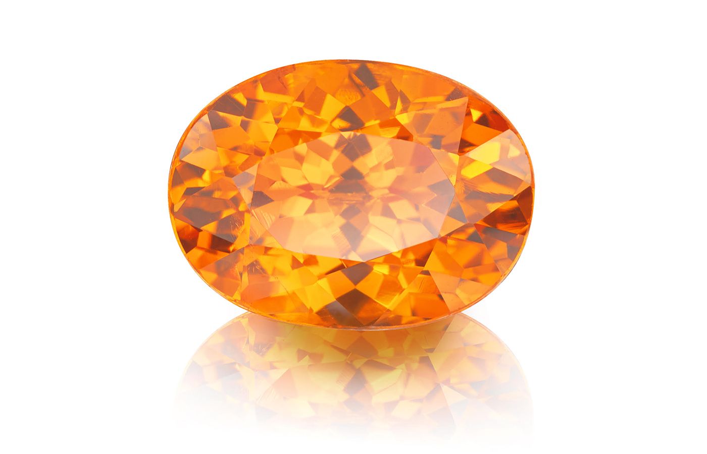  An oval-shaped Mandarin garnet from Constantin Wild
