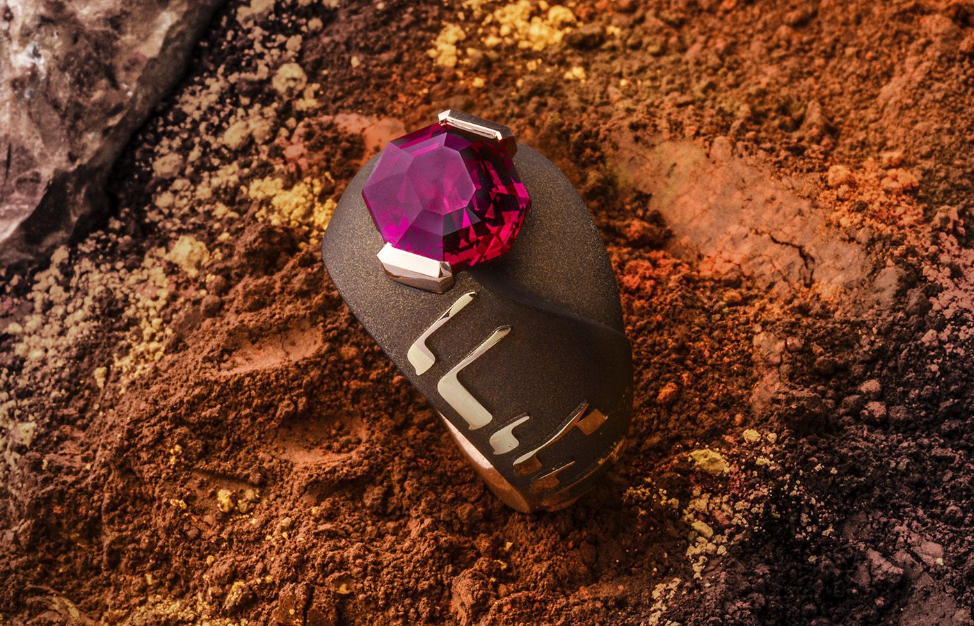 Philippe Guilhem Kyma ring with a 7.01 carat garnet and Hebrew lettering from the Mashandy Origyne collection