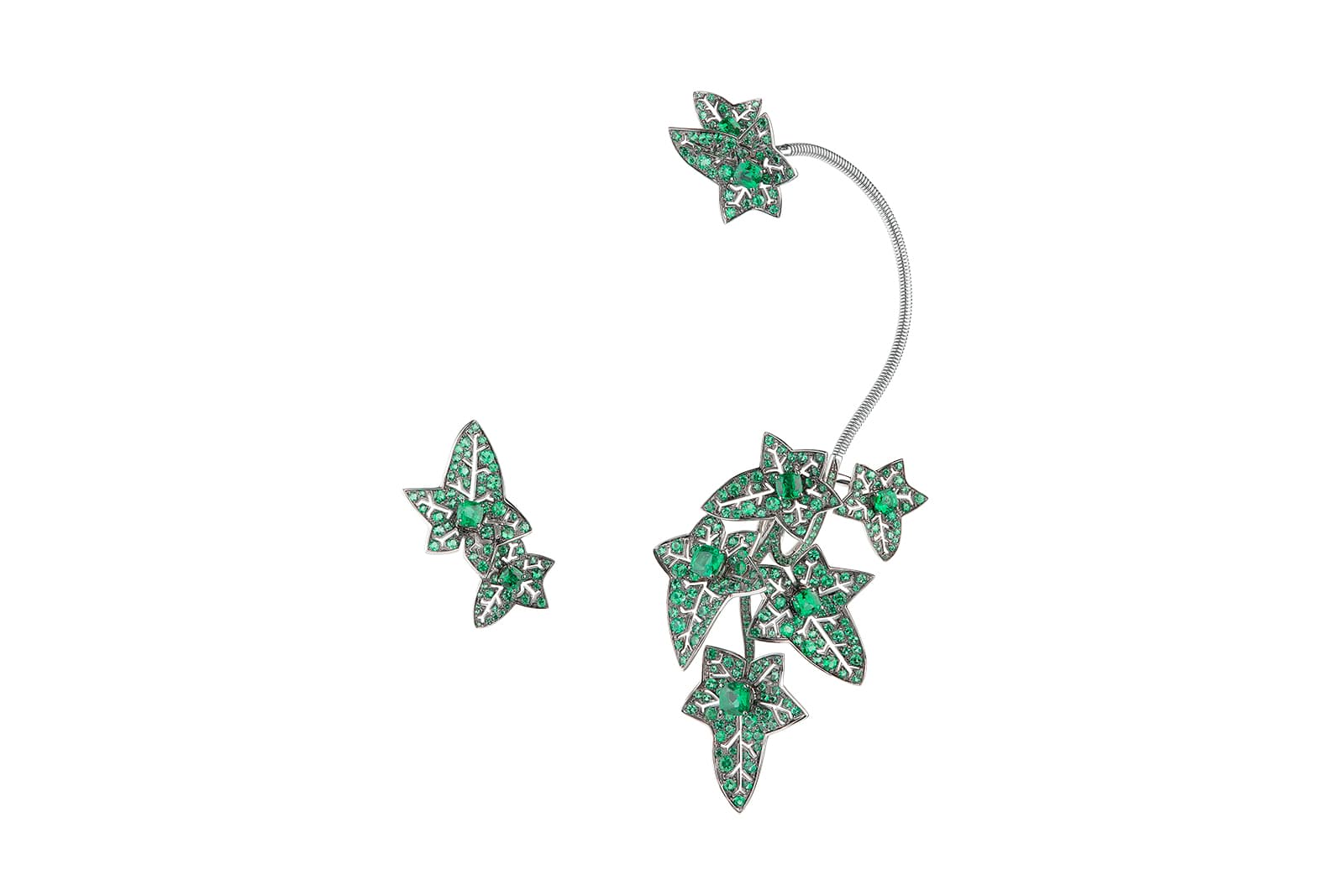 Boucheron High Jewellery Signature collection Lierre de Paris asymmetrical earrings paved with emeralds in white gold