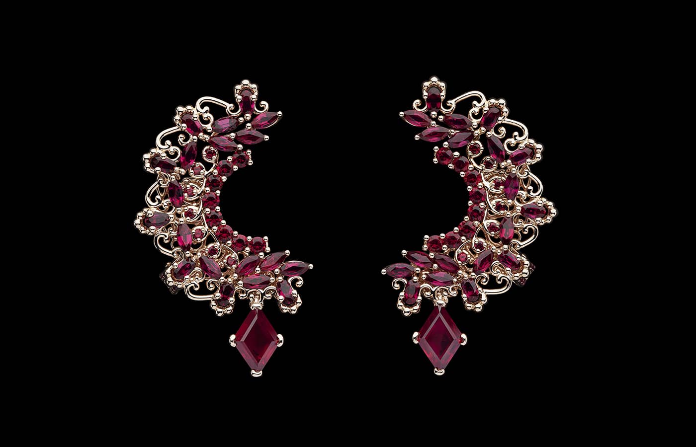  Dior Joaillerie earring in pink gold and rubies from the Dearest Dior High Jewellery Collection