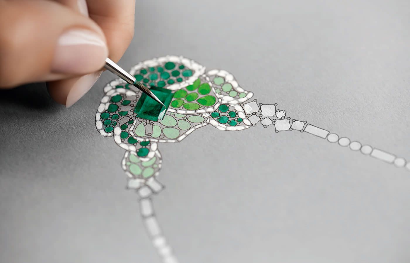  Sketch of the Dior Joaillerie Rose necklace in white gold, yellow gold, platinum, diamonds, emeralds and tsavorite garnets from the Dearest Dior High Jewellery collection