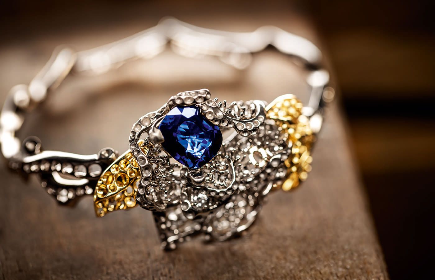 Making of the Dior Joaillerie bracelet in white gold, yellow gold, platinum, and sapphire from the Dearest Dior High Jewellery collection