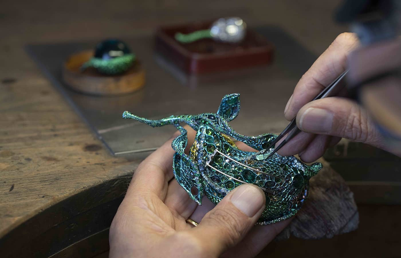  Making of the Cindy Chao The Art Jewel Cardamom brooches from the Black Label Masterpieces High Jewellery collection