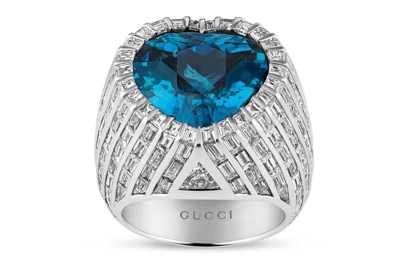  Gucci Cocktail ring in white gold, diamond and a 9-ct blue heart-shaped tourmaline from the Hortus Deliciarum High Jewellery collection