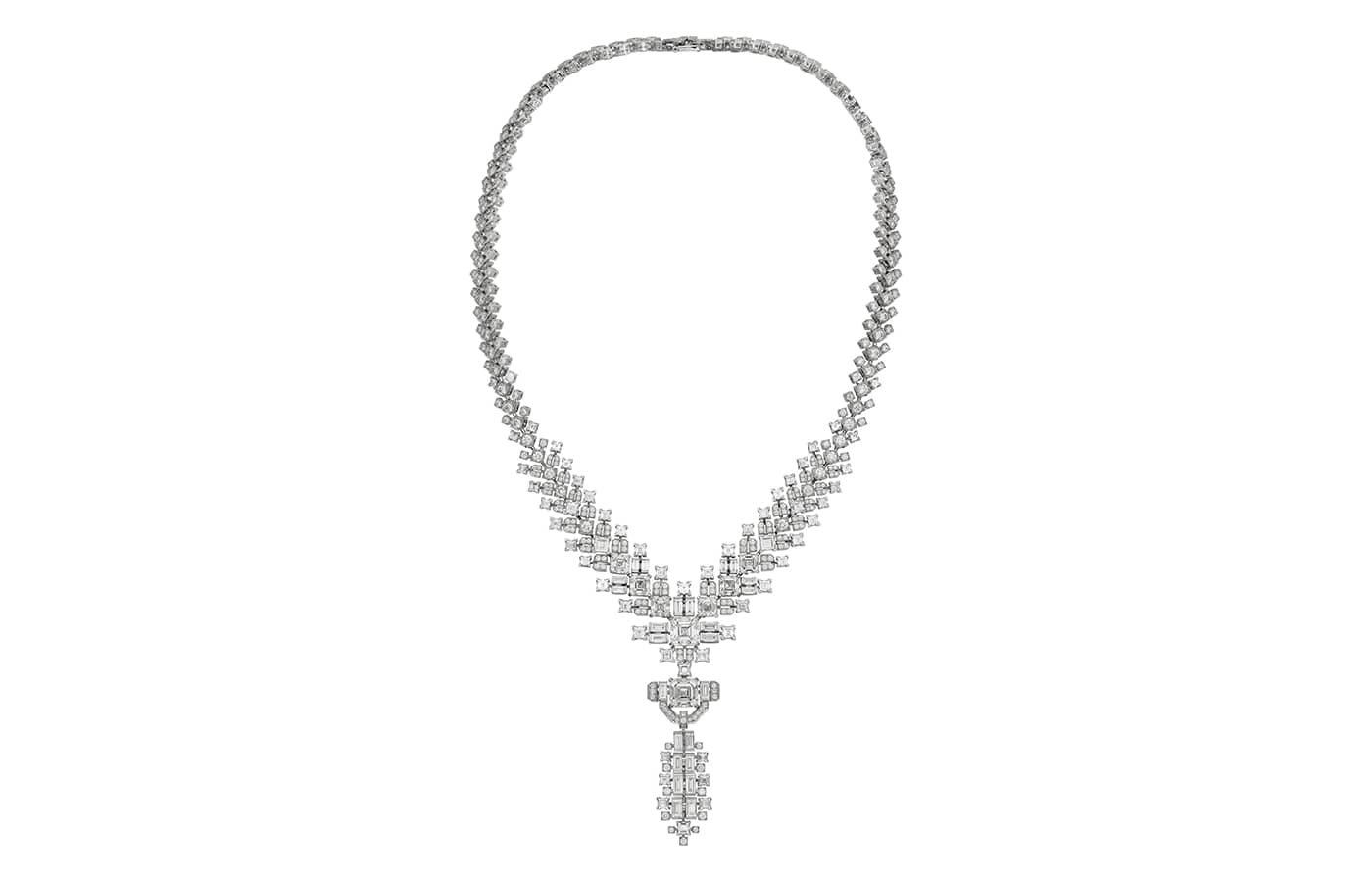  Cartier High Jewellery necklace in white gold and diamonds from the Cartier Beautés du Monde Chapter III High Jewellery collection