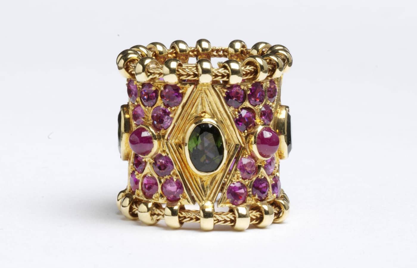  Agincourt ring in gold, tourmaline and ruby by Elizabeth Gage
