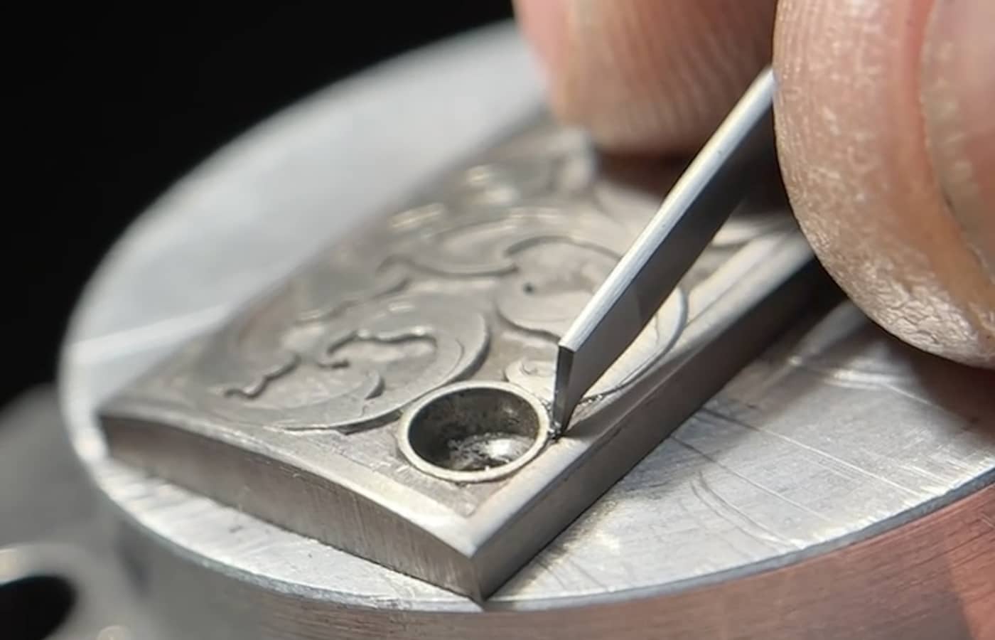 The International Jewellery School in St Petersburg teaches a range of practical jewellery skills, like engraving