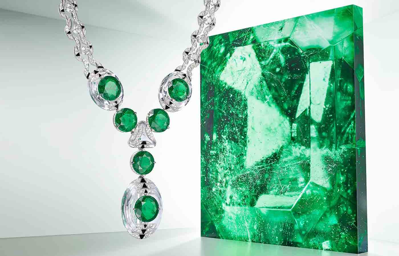 Boghossian High Jewellery necklace in white gold, rock crystal, emerald and diamond