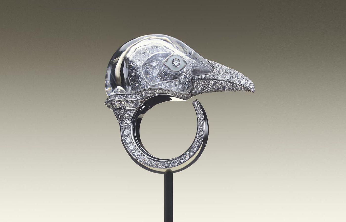  Boucheron high jewellery Pie ring in white gold, rock crystal and diamond