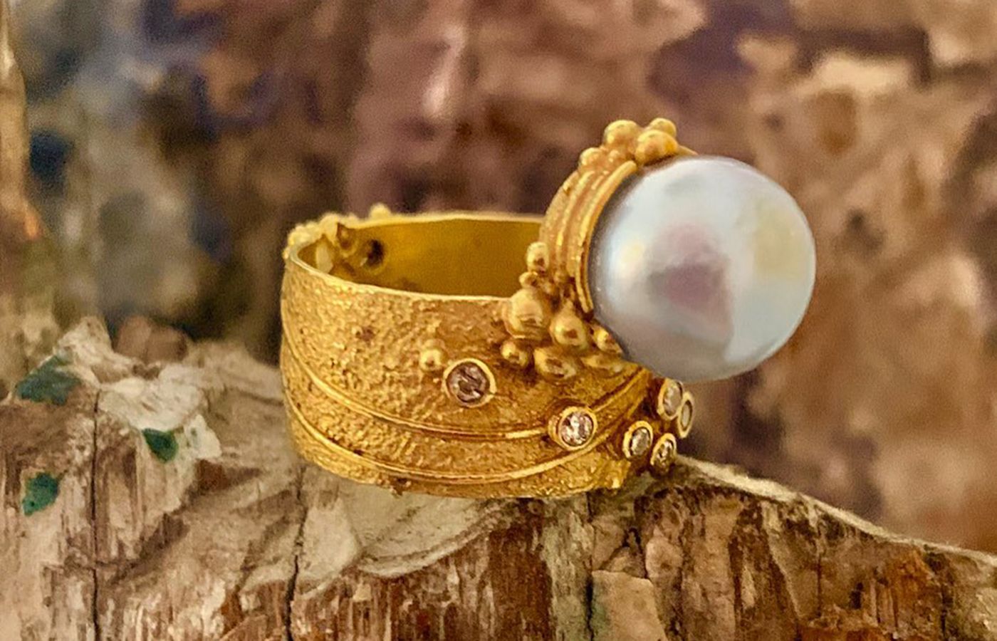 Gold and pearl ring by Gerda Flöckinger