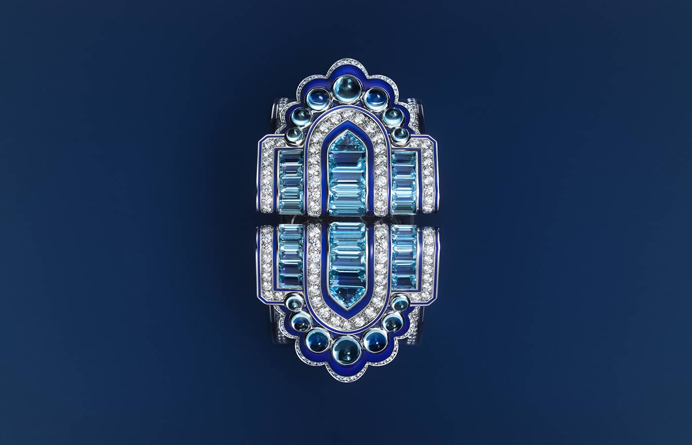 Hypnotic Blue bracelet paved with aquamarines and diamonds with blue lacquer in 18k white gold from the Boucheron Like a Queen High Jewellery Collection