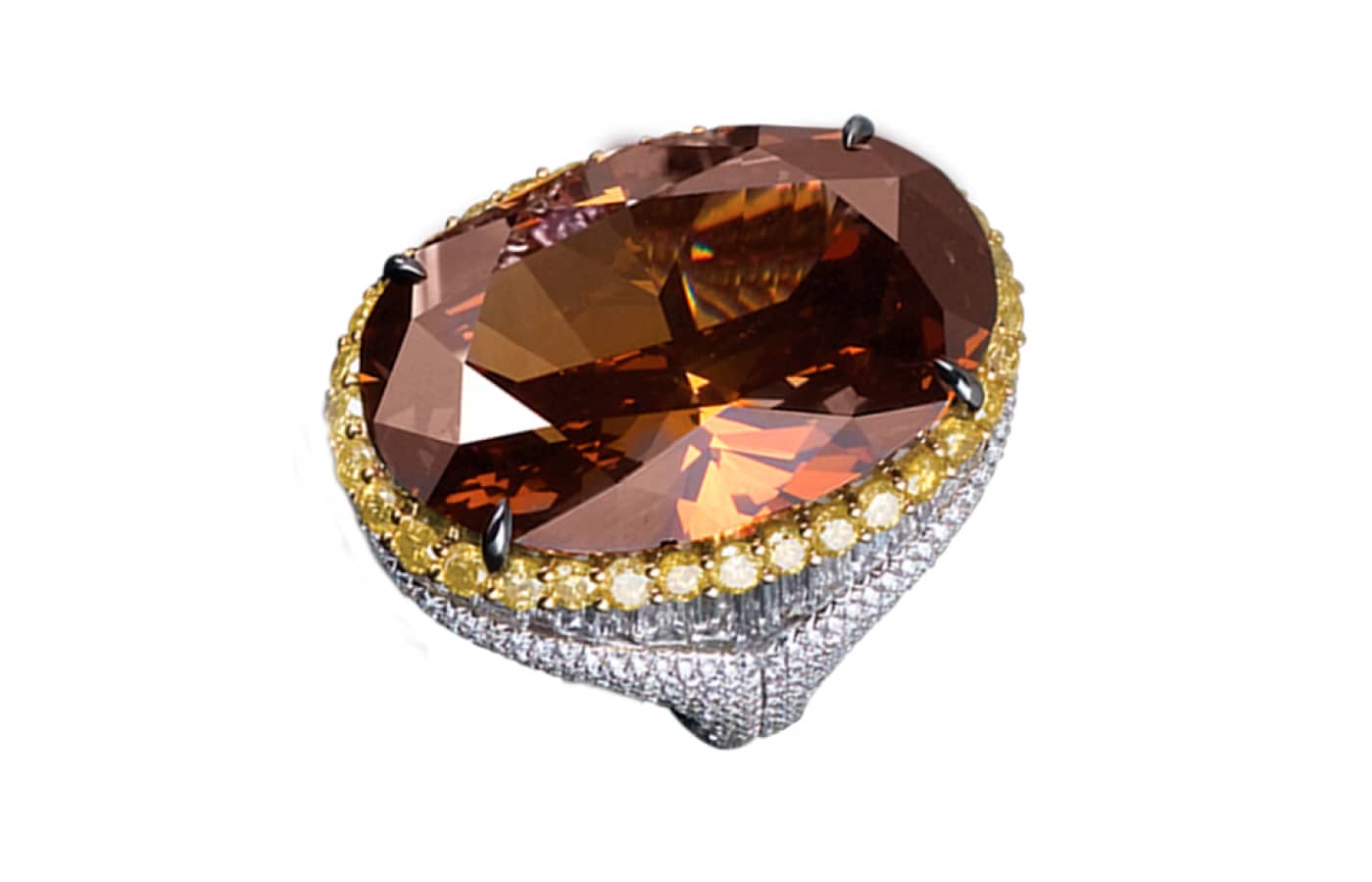  A Moussaieff High Jewellery ring with an orangey brown diamond centre stone worn by Rihanna at the Oscars 2023