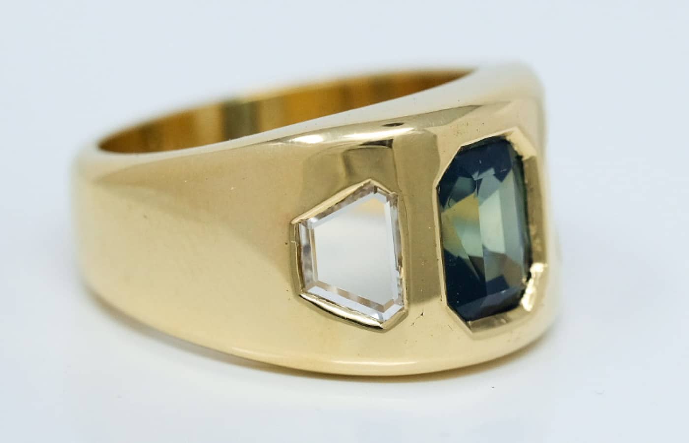  Kelty Pelechytik gold, coloured gemstone and diamond ring 