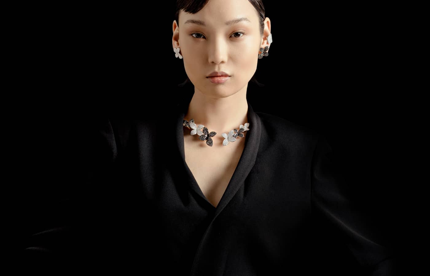  A model wears jewellery from the Giardini Segreti collection by new Haute Jewels Geneva exhibitor for 2023, Pasquale Bruni