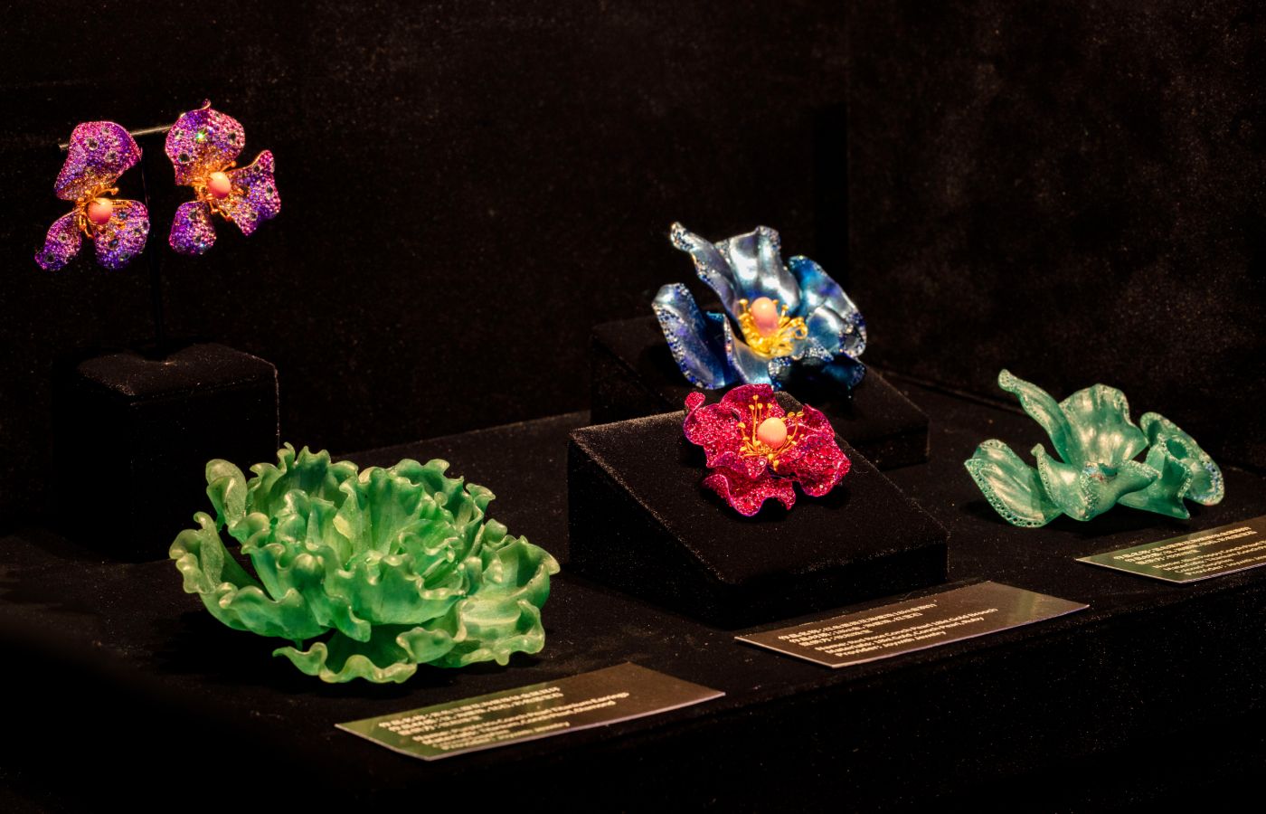  Joy With Jewelry Floral pieces made from precious metals and gemstones on display at The Joy of Colour Exhibition in Shenzhen China