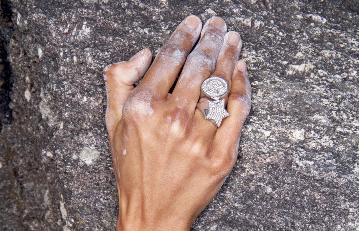  EERA Smiley and Star rings in white gold and diamond 