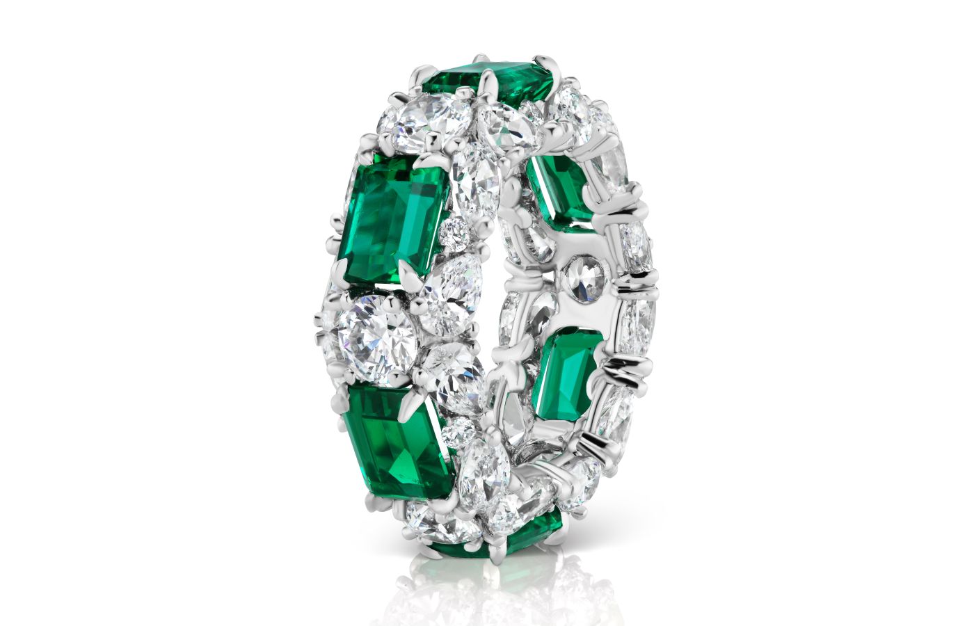  ARAZI eternity ring with emerald-cut emeralds and round brilliant-cut diamonds in a talon claw setting 