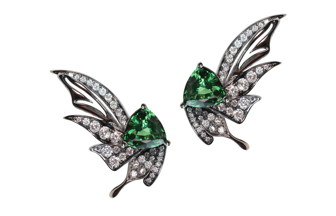 Beautiful Wings earrings with trillion-cut deep green chrome tourmalines and round brilliant-cut diamonds in 18k black gold from the TATTOO collection by Simone Jewels 