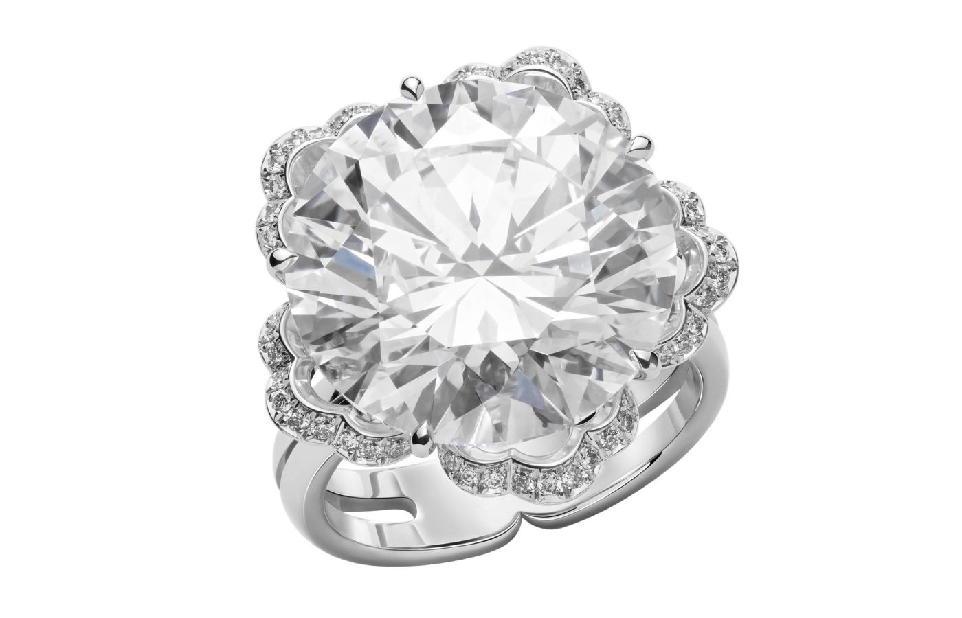  Chopard Floral ring in white gold and diamond