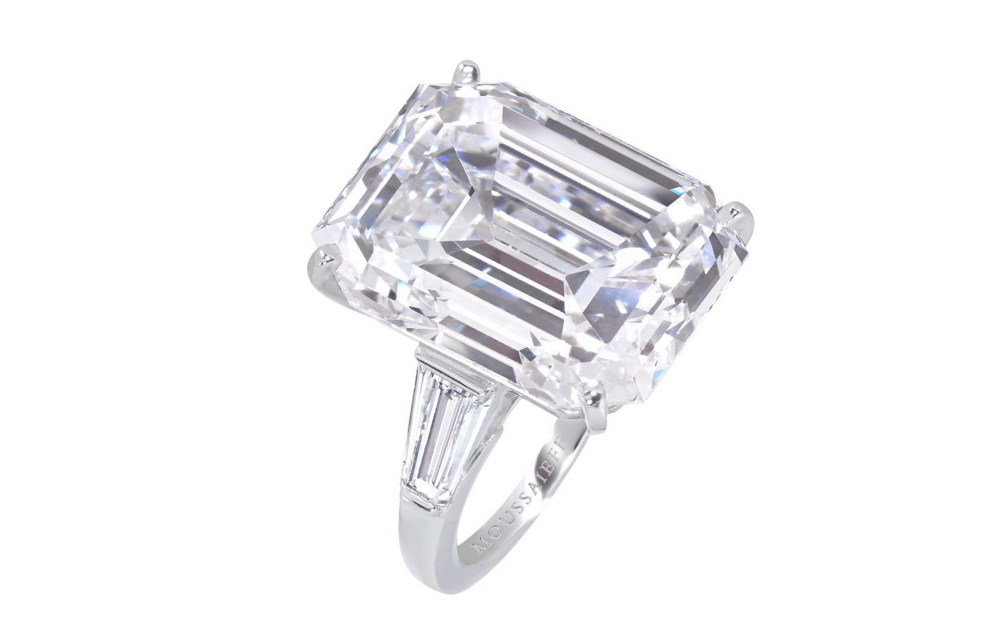  Moussaieff Diamond Solitaire ring in white gold and diamond