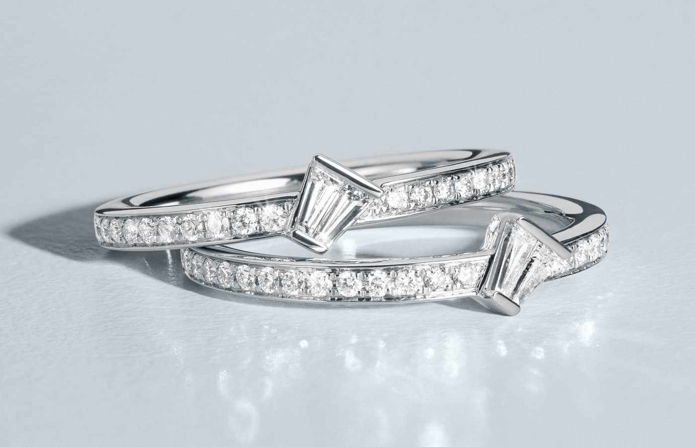 Bucherer Fine Jewellery Rock Diamonds rings in 18k white gold with trapezoid- and round brilliant-cut diamonds